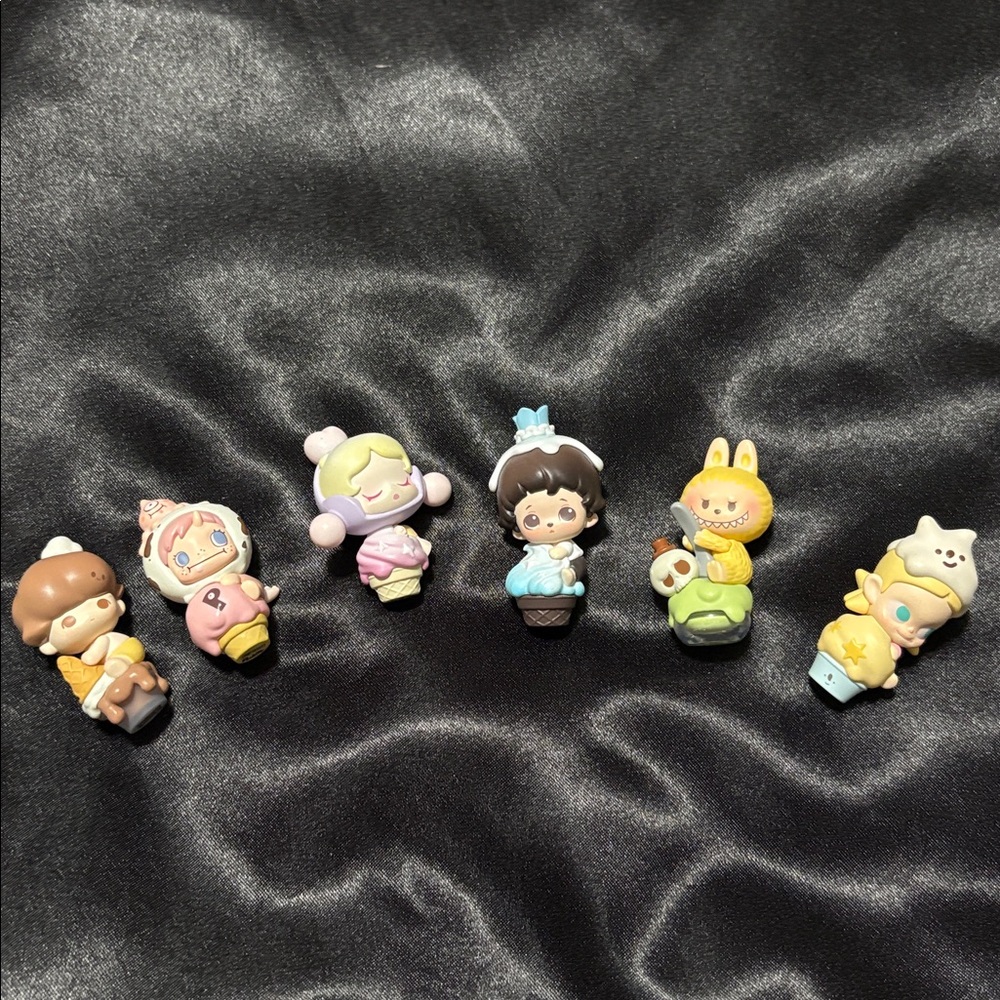 POP MART POP BEAN Bundle of 6 POP Beans - Picture 3 of 16